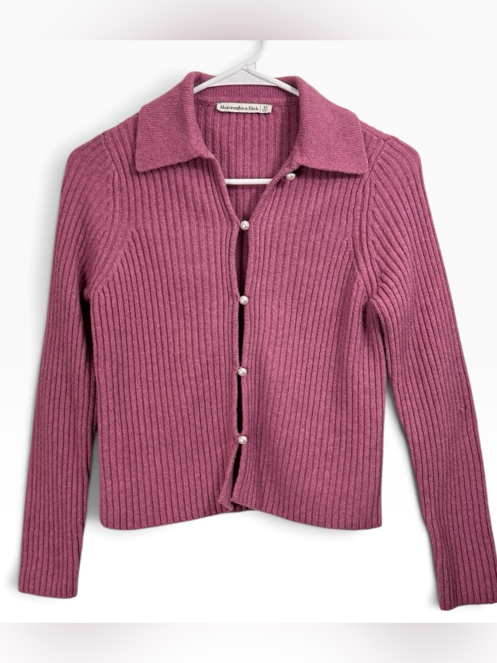 Abercrombie & Fitch Size XS Purple Ribbed Pearl Button Cardigan Sweater Cottage
